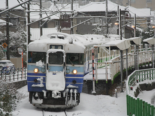 aoyama_12.jpg 640×480 185K