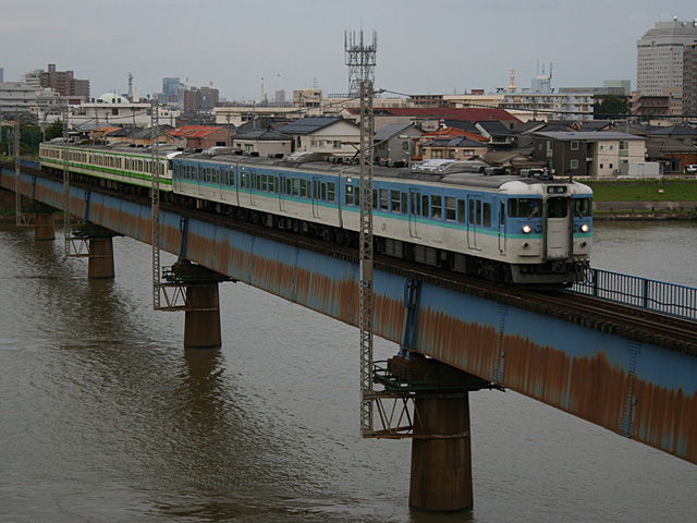 motion_n33.jpg 640×480 157K