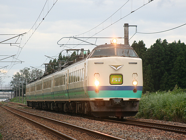 9085m_8.jpg 640×480 160K